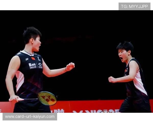 凡尘组合吊球配合精准打穿对手