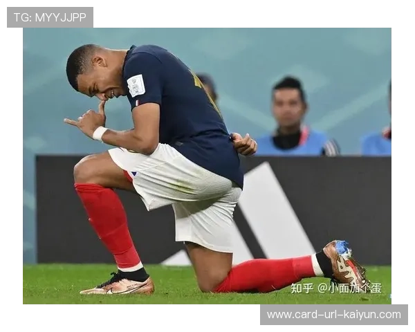 姆巴佩强势连续加速摆脱防守：速度与直觉的极致演绎